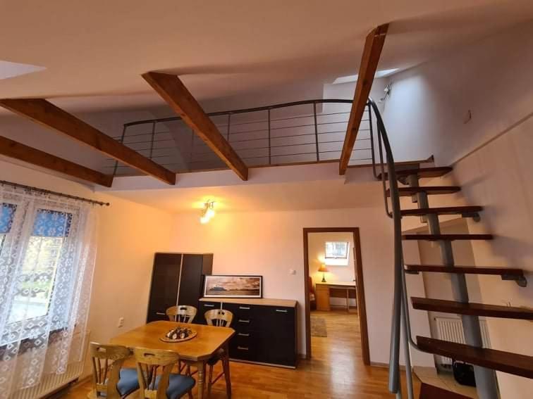 Apartament na poddaszu - Bielawa Bielawa  Zewnętrze zdjęcie